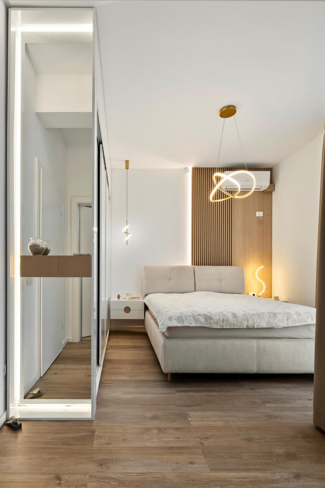 Apartamente lucrare 105