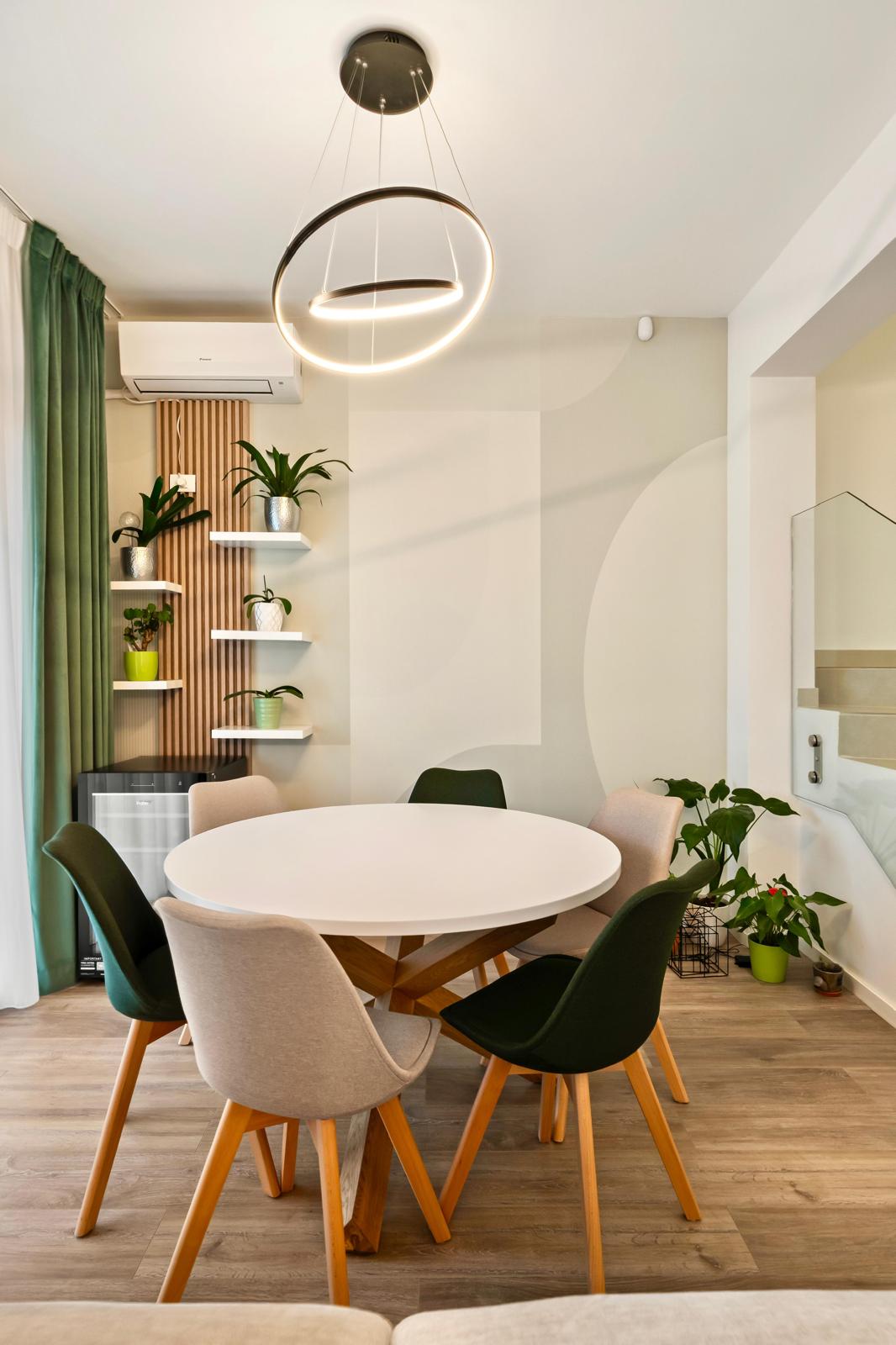 Apartamente lucrare 30